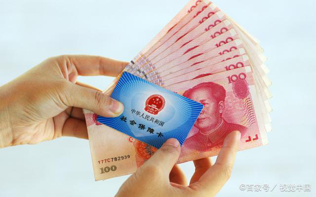2019年如何要求单位给补缴社保？职工申请劳动仲裁有效果吗？
