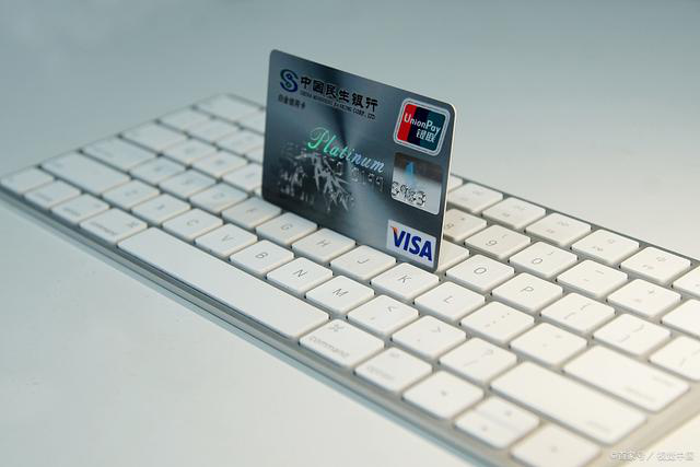这段时间不能正常上班，没钱还信用卡了该怎么办？
